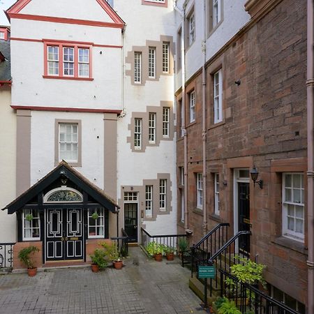 Pass The Keys Historic Ramsay Garden Apt With Balcony Views EDI Eksteriør bilde